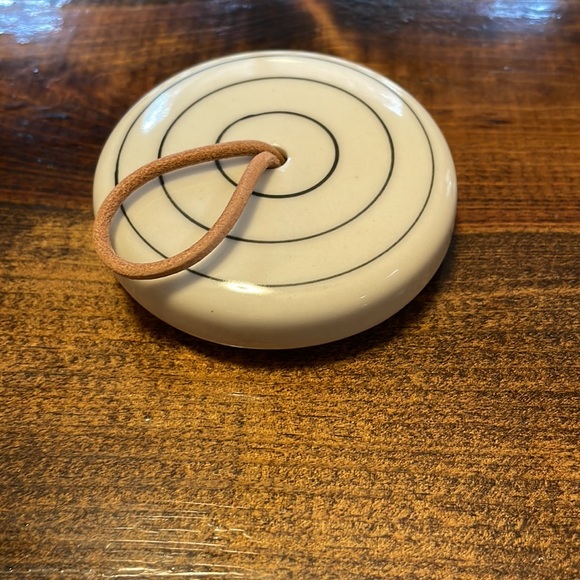 trendy small jar with lid - Picture 3 of 5